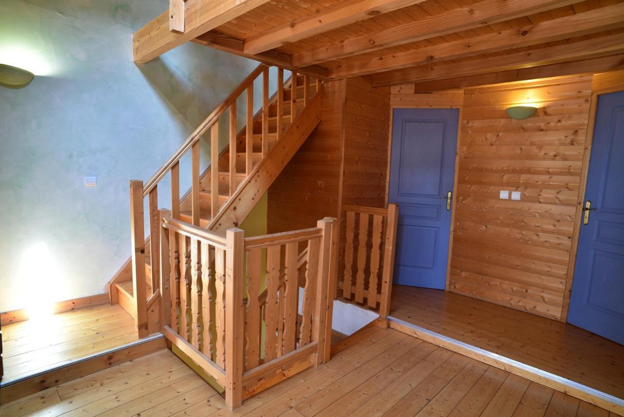 Gite Le Douglas, Vignoble Et Reculees Du Jura - Avec Sauna Lavigny Eksteriør billede