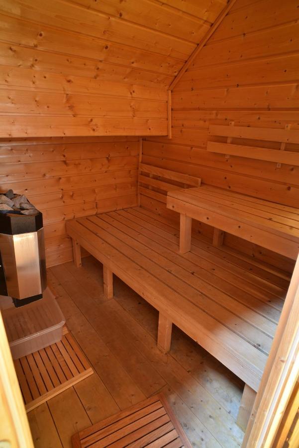 Gite Le Douglas, Vignoble Et Reculees Du Jura - Avec Sauna Lavigny Eksteriør billede